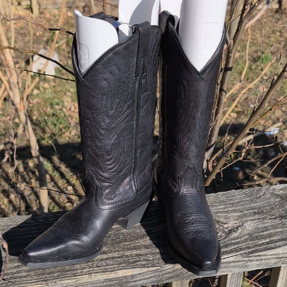 Laredo Black Leather Heeled Boots Womens 6.5 Cowboy Cowgirl